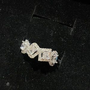 Kay Jewelers White Gold Ring Size 7.5